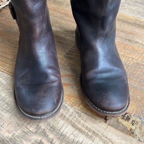 Frye Paige Tall Buckle Brow Leather Moro Boot size 6 - Picture 4 of 16